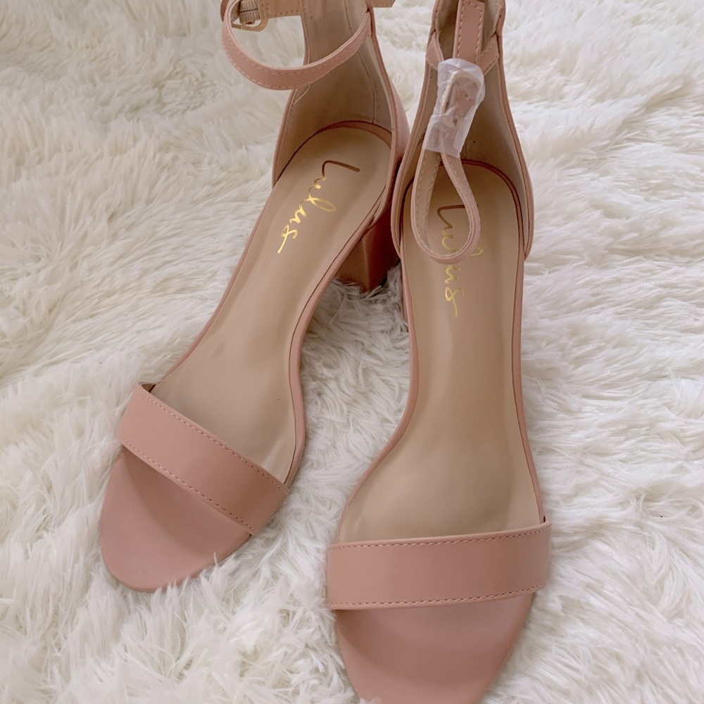 NEW with Box- Lulus Harper Almond Ankle Strap Heel Size 9